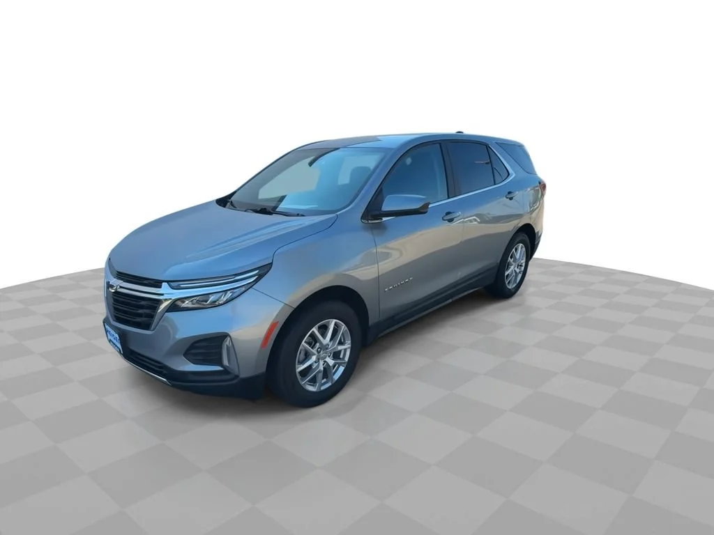 Used 2023 Sterling Gray Metallic Chevrolet LT image 4