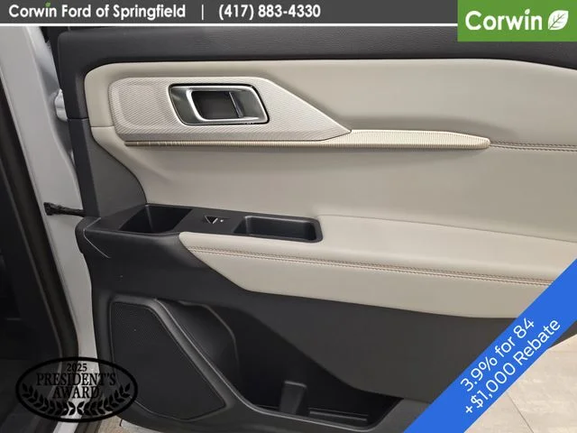 New 2026 Space White Metallic Ford Active image 17