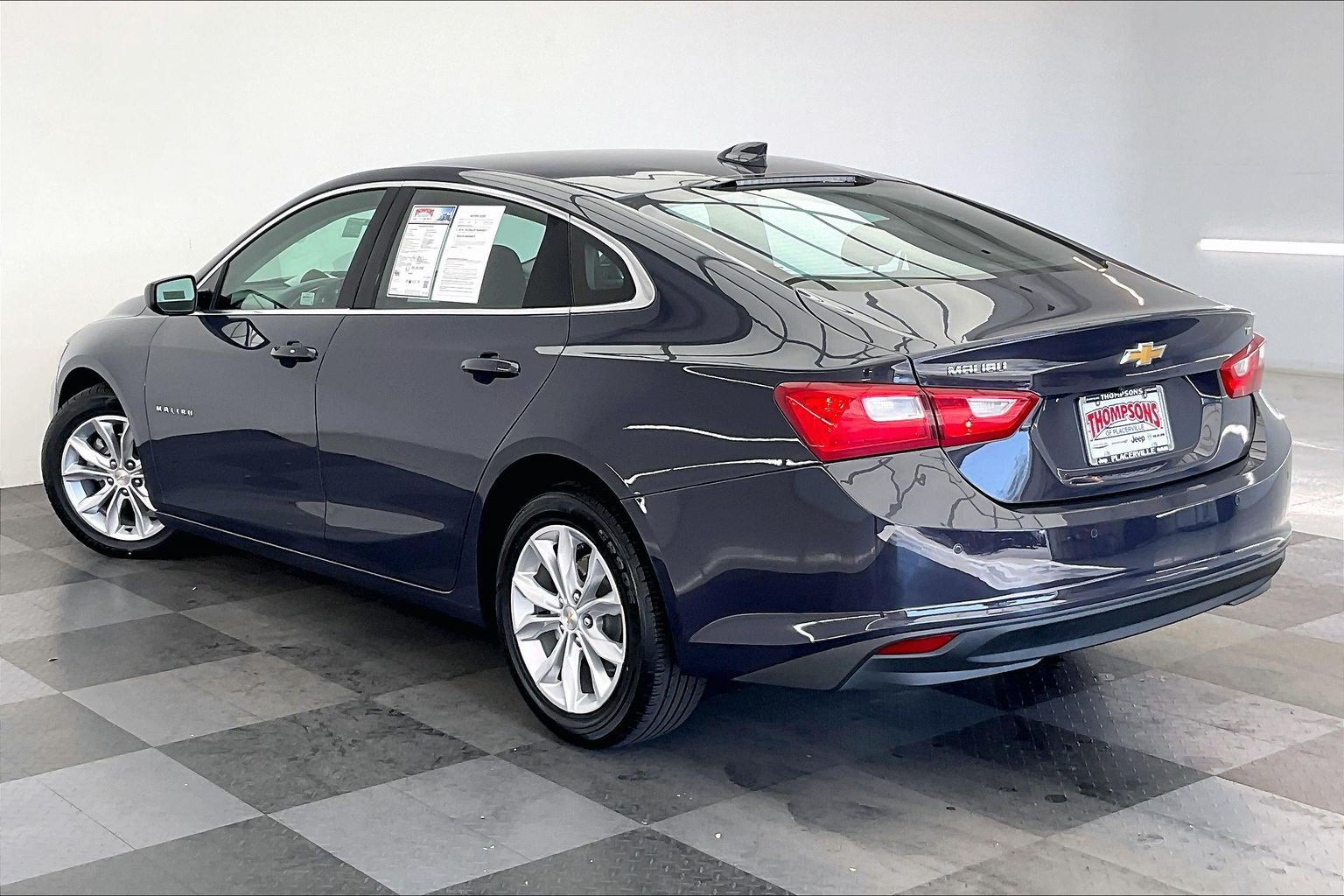 Used 2025 Night Shade Metallic Chevrolet LT image 10