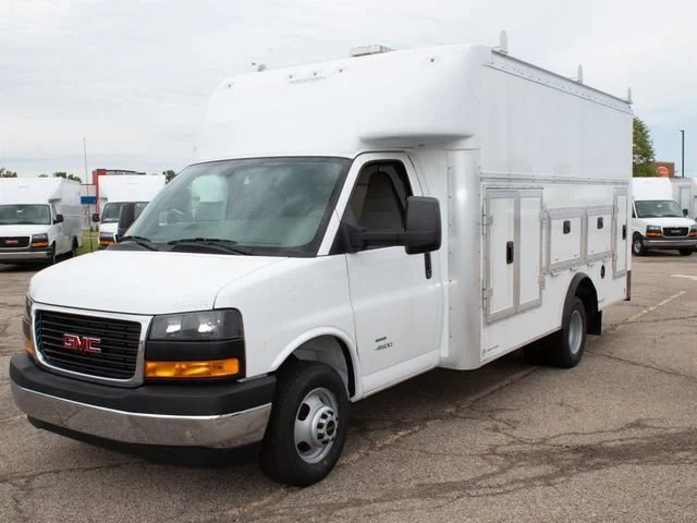 2025 GMC Savana 4500 159" WB's photo