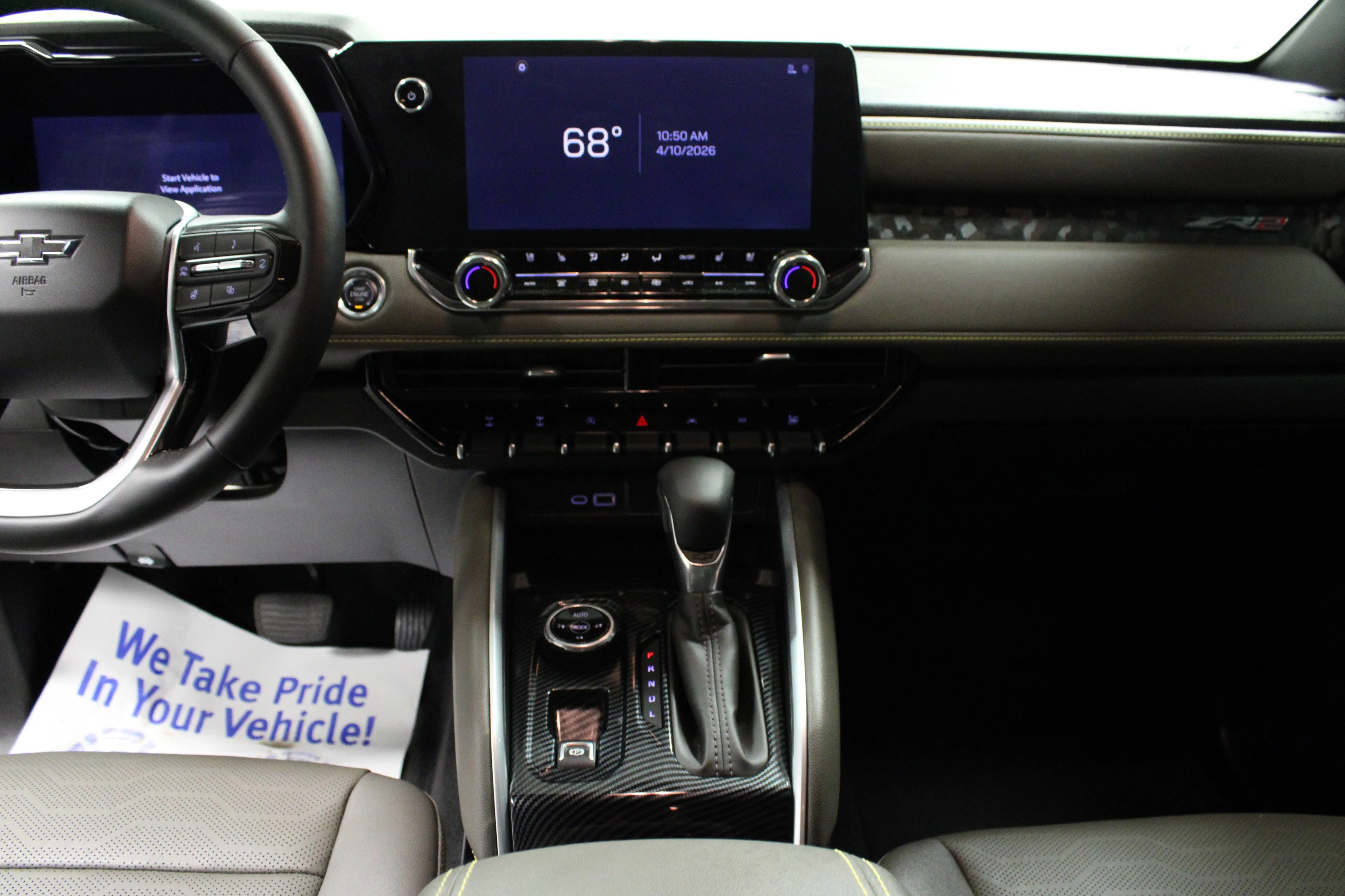 Used 2025 Summit White Chevrolet ZR2 image 18