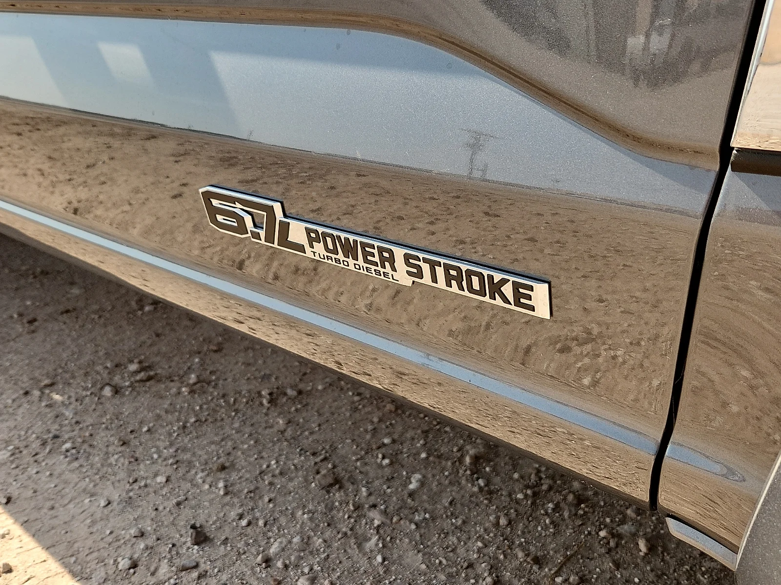 New 2026 Carbonized Gray Metallic Ford XLT image 11