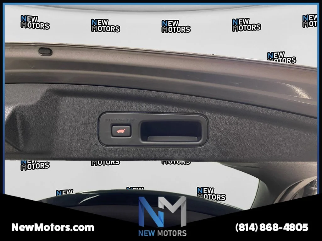 Used 2022 Gray Acura Technology image 17