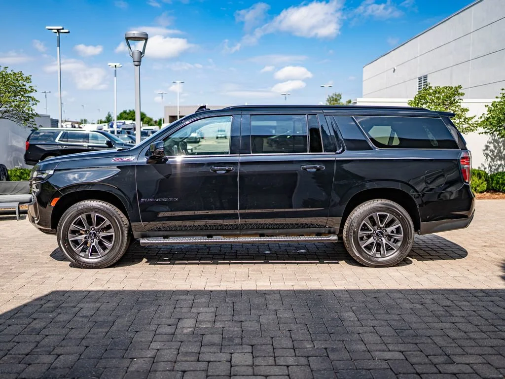 Used 2024 Black Chevrolet Z71 image 8