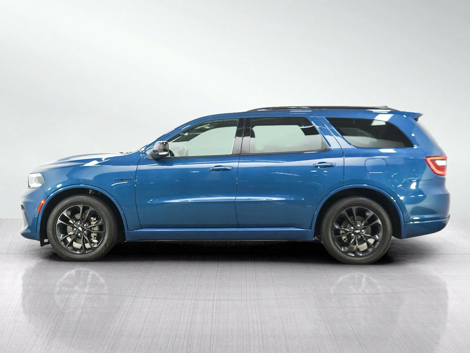 Used 2025 Dodge Durango R/T with VIN 1C4SDJCT7SC522702 for sale in Hopkins, Minnesota
