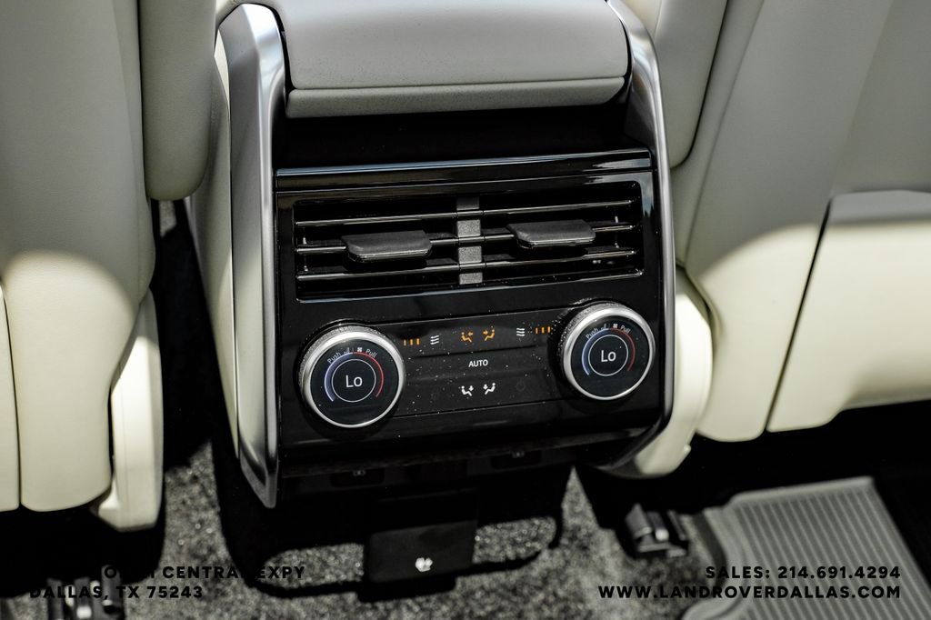 New 2027 Fuji White Land Rover SE image 38
