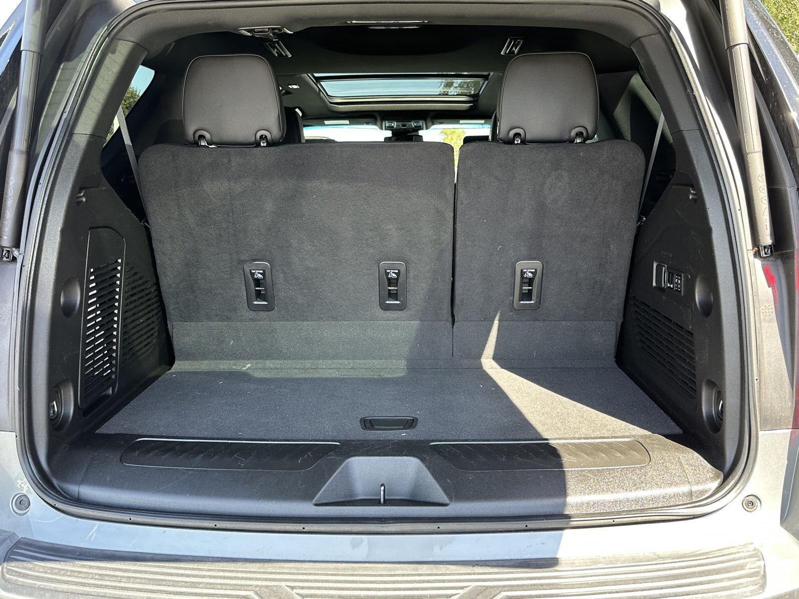 2023 GMC Yukon SLT - Photo 25