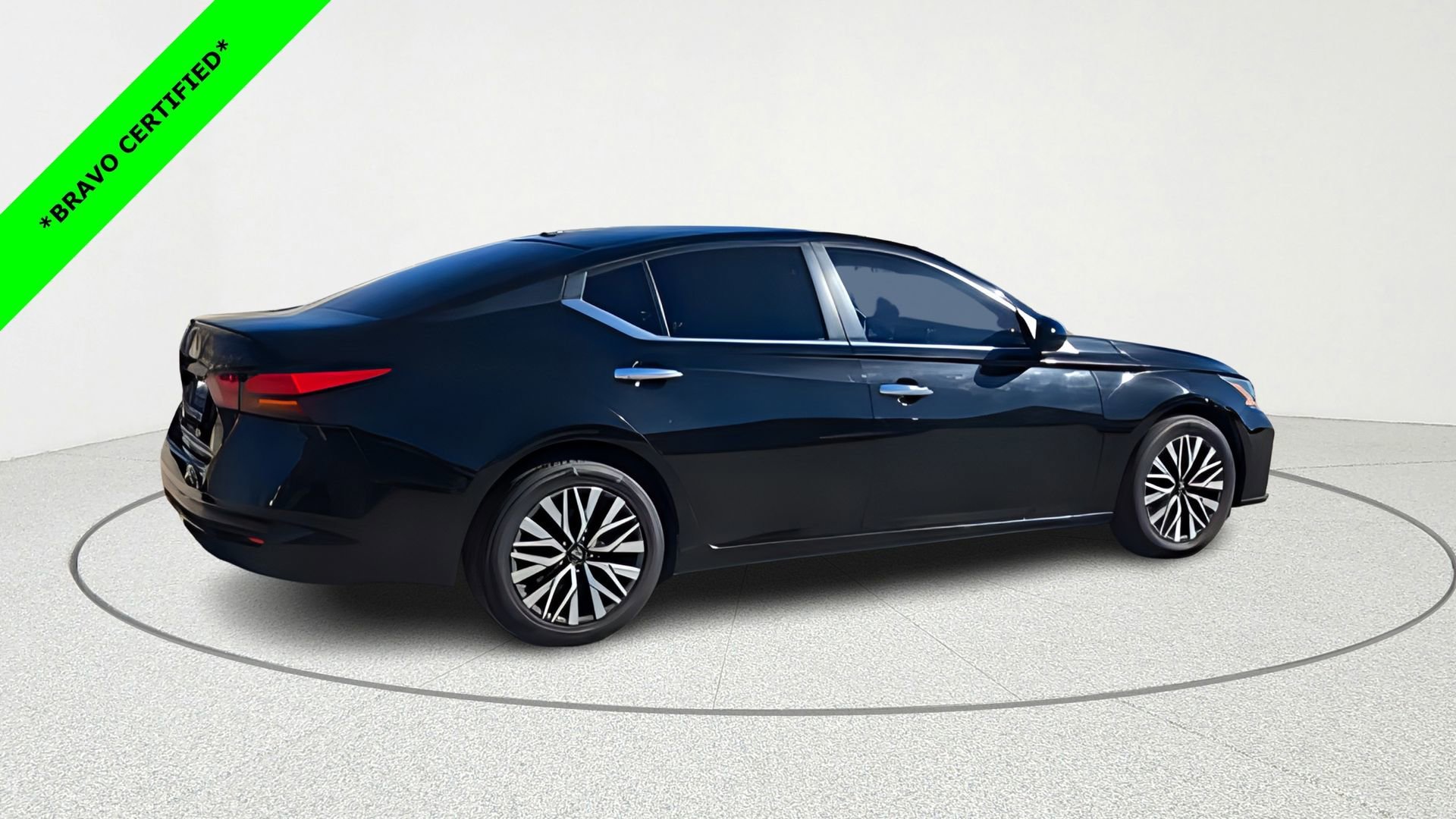 2023 Nissan Altima SV - Photo 31