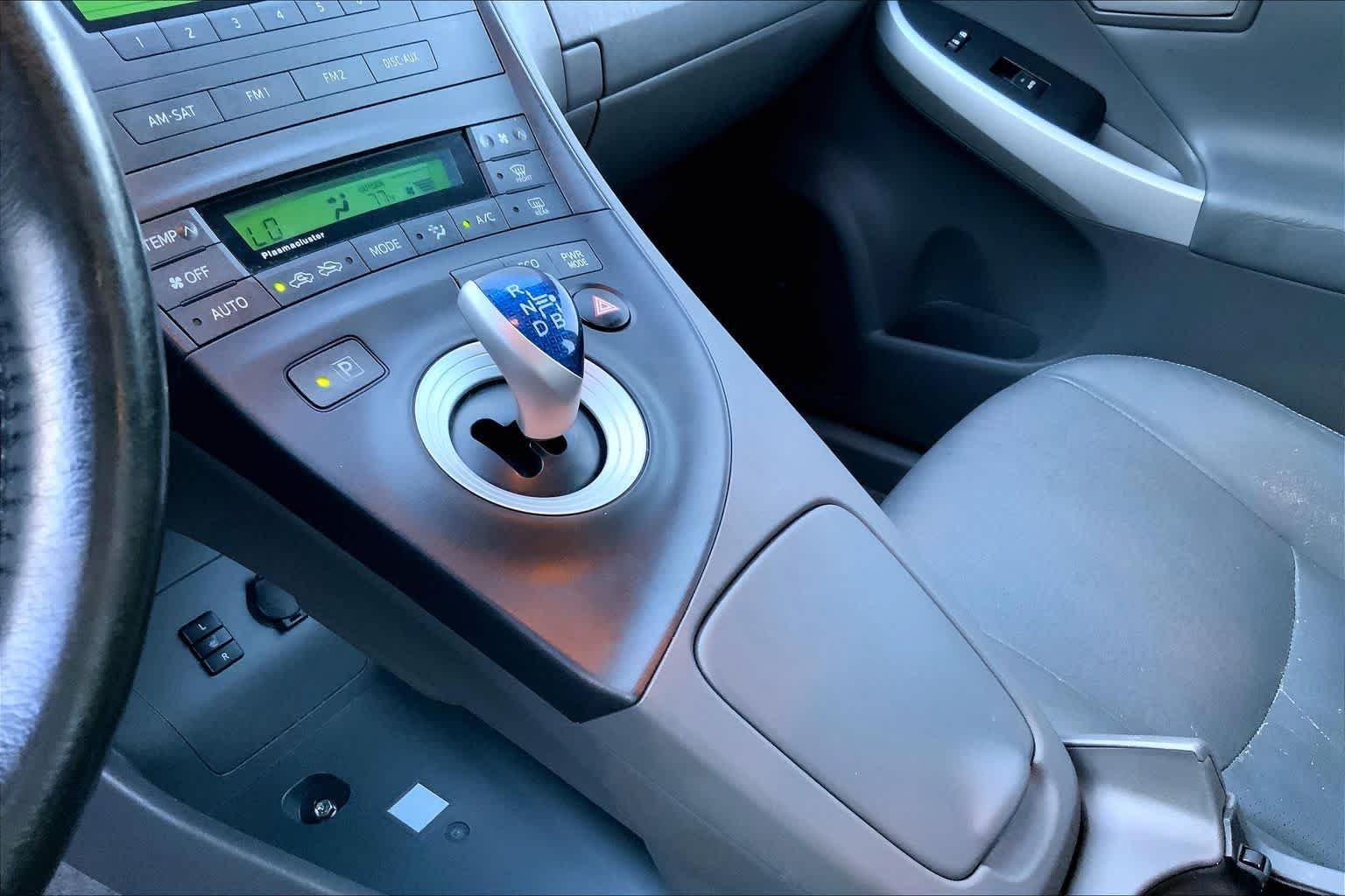 Used 2010 Classic Silver Metallic Toyota III image 13