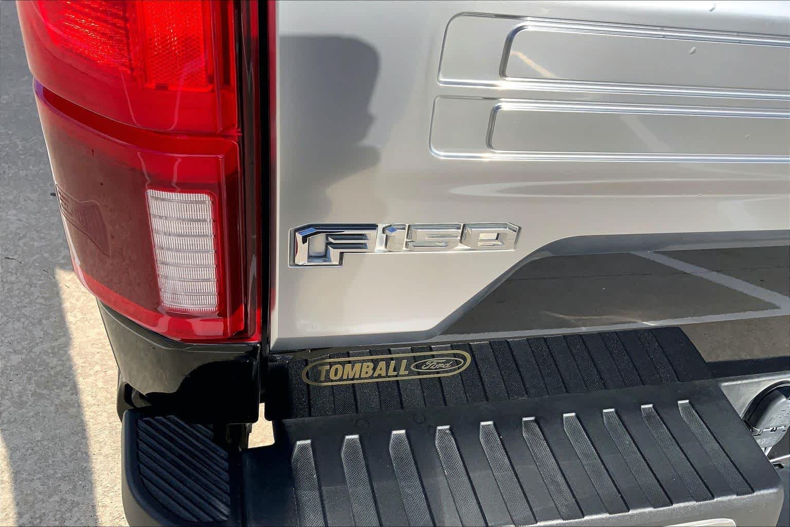 Used 2019 Agate Black Metallic Ford King Ranch image 31