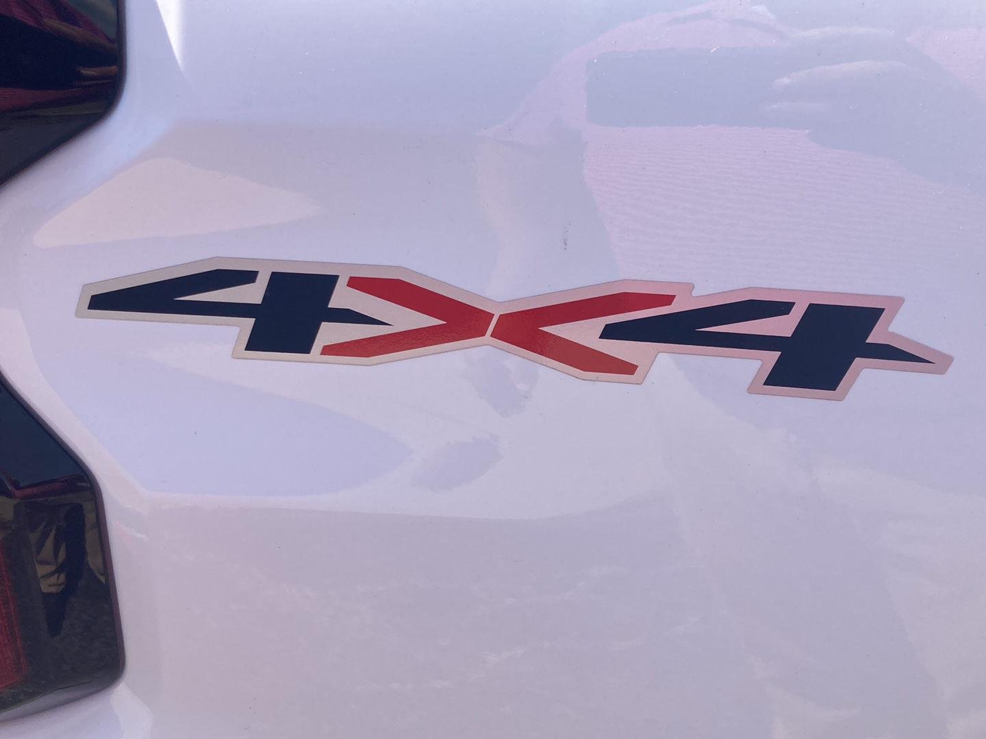 Used 2023 Summit White Chevrolet 4WD LT image 11