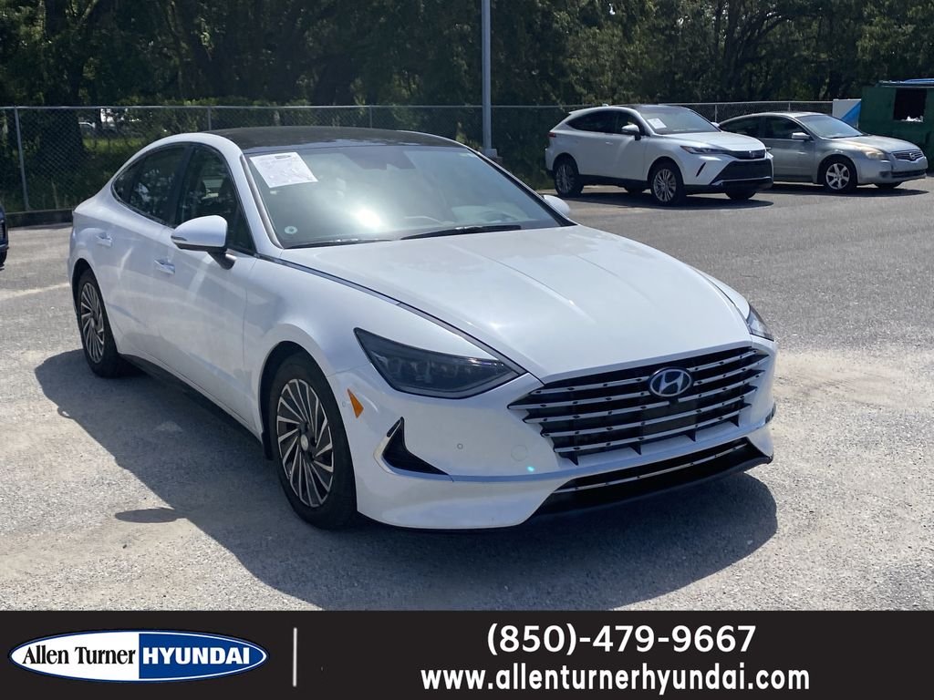 Used 2022 Hyper White Hyundai Limited image 1