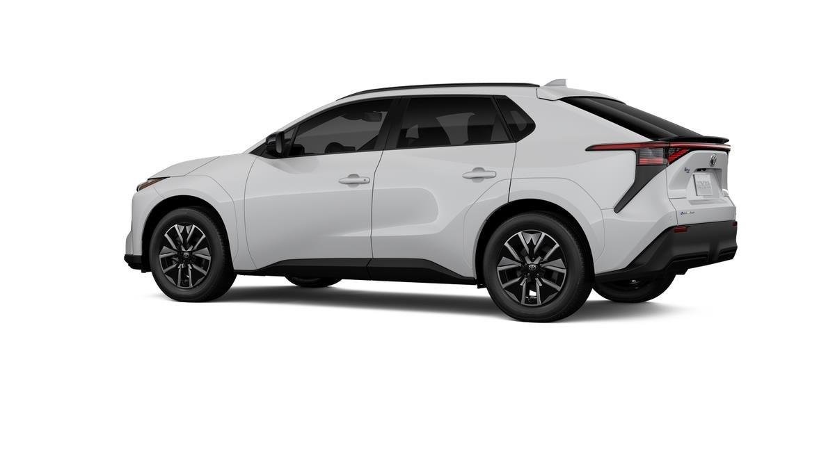 New 2026 Wind Chill Pearl <sup>1</sup> Toyota  XLE image 20