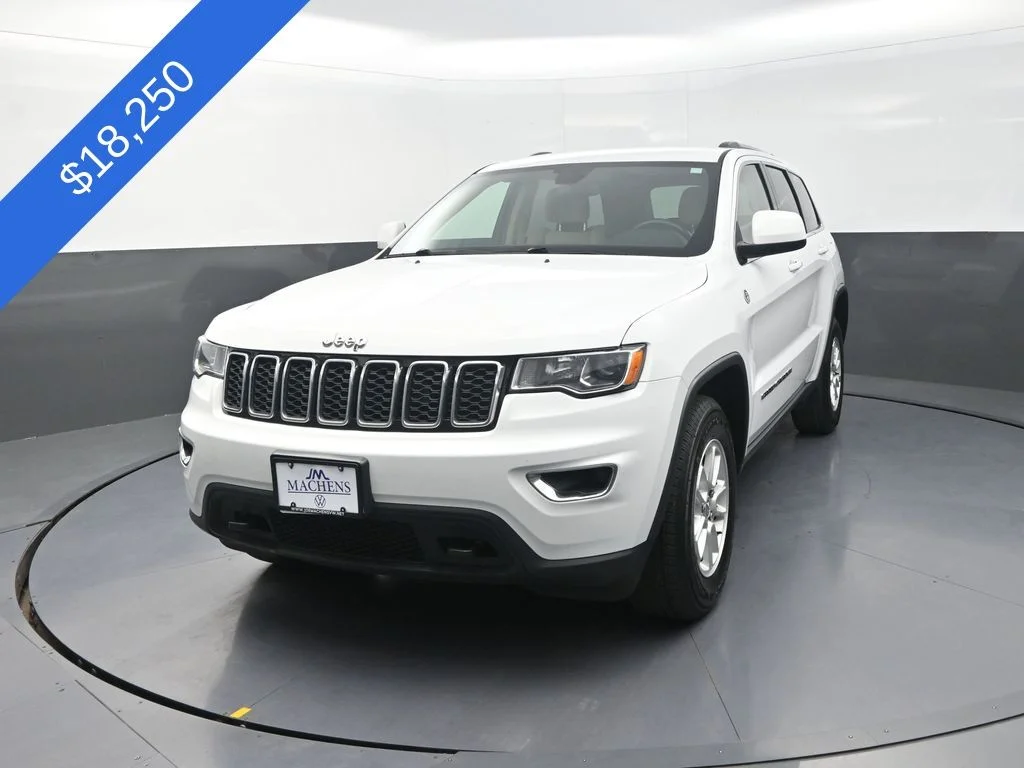 Used 2019 White Jeep Laredo E image 4