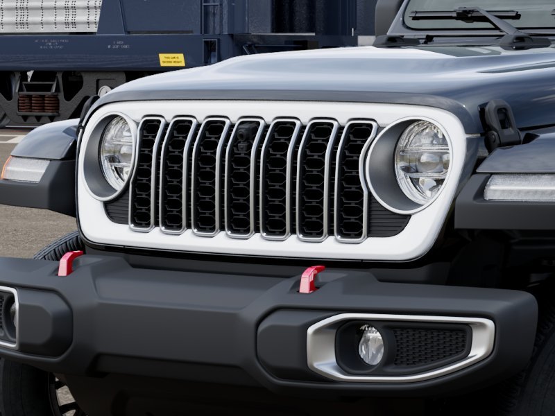 New 2026 Black Clear-Coat Exterior Paint Jeep 4-Door Sahara 4x4 image 16