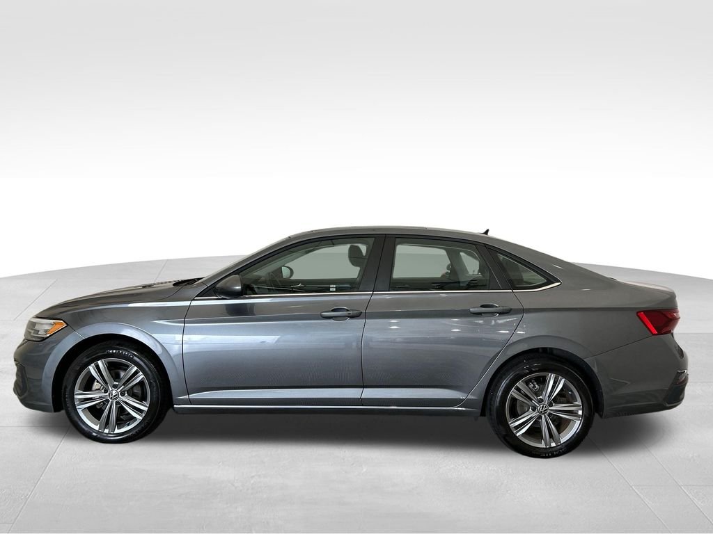 3VW7M7BU2RM039675