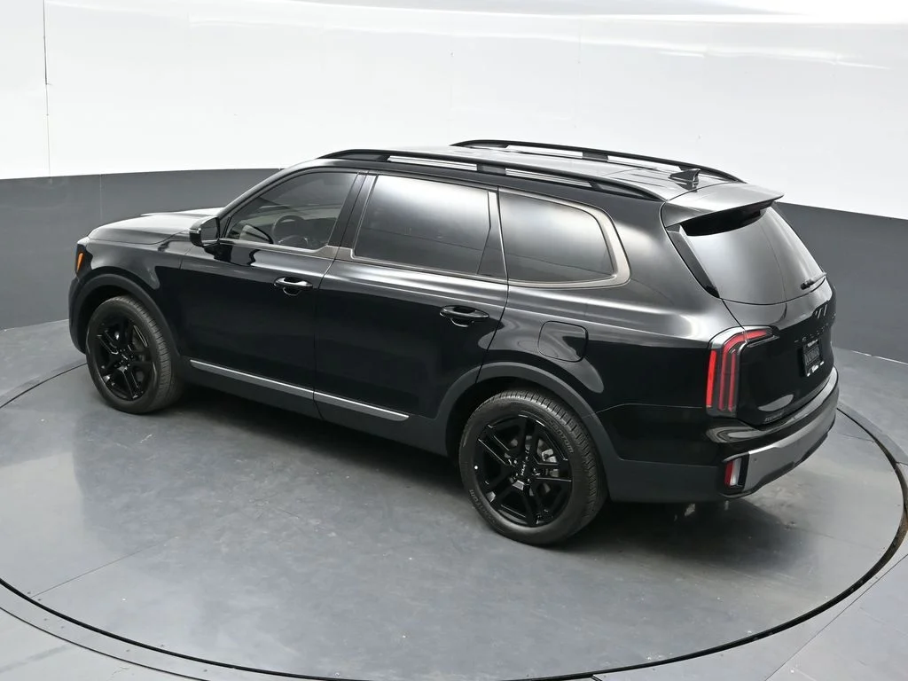 Used 2023 Black Kia SX-Prestige X-Line image 40
