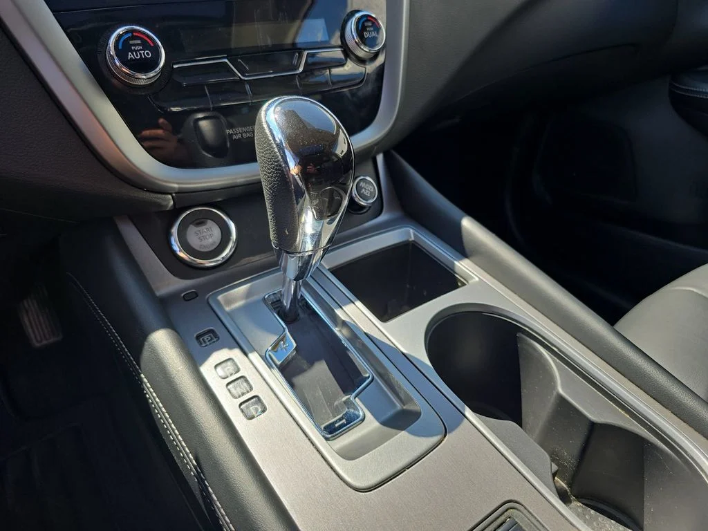 Used 2024  Nissan SV image 16