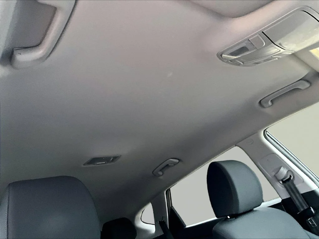 Used 2019 Black Hyundai Value image 31