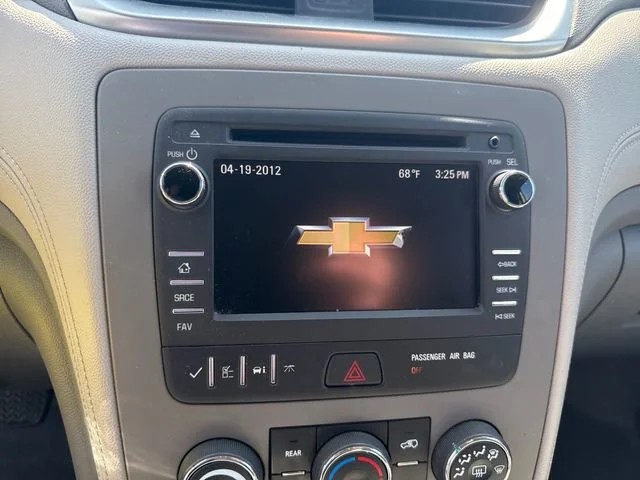 Used 2017 SILVER ICE METALLIC Chevrolet LS image 22