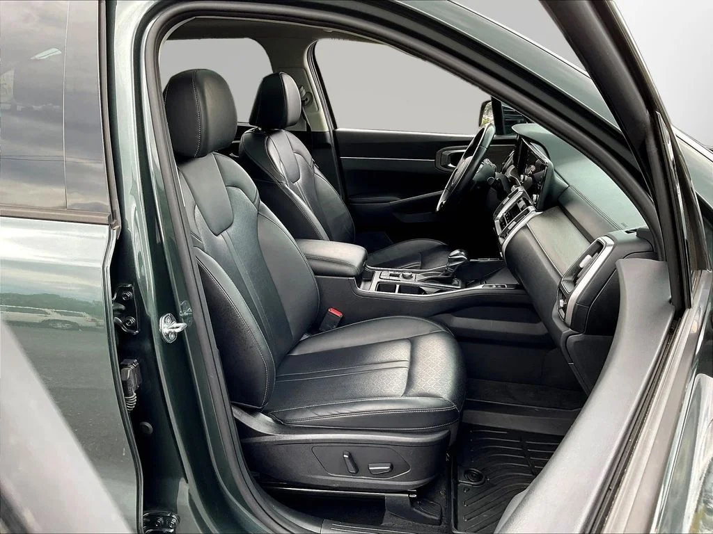 Used 2023 Green Kia X-Line EX image 30