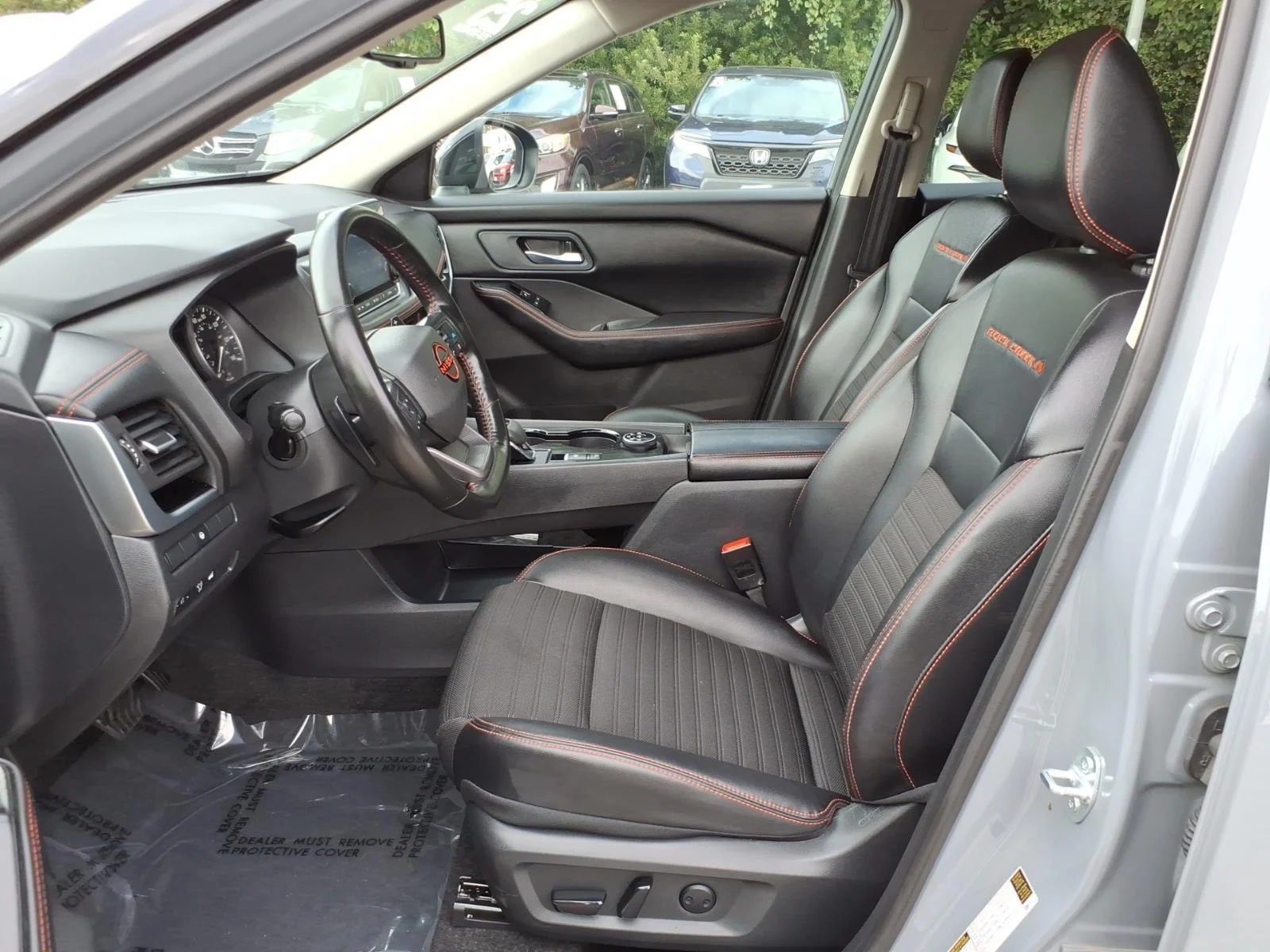 Used 2025 Boulder Gray Pearl Nissan Rock Creek image 10