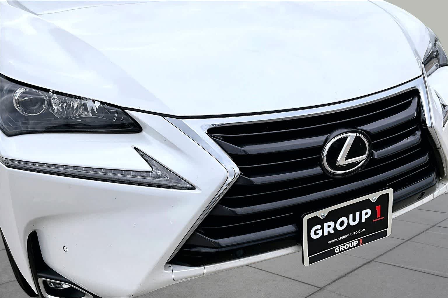 Used 2016 Eminent White Pearl Lexus  image 30