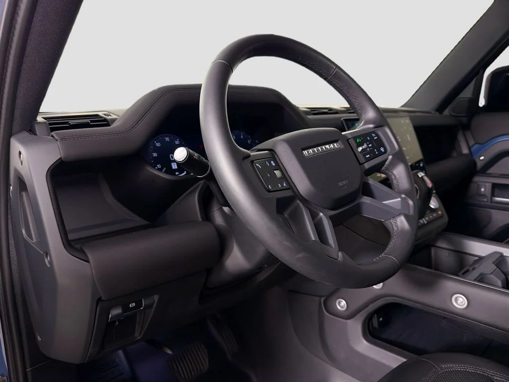 Used 2026 Blue Land Rover S image 9