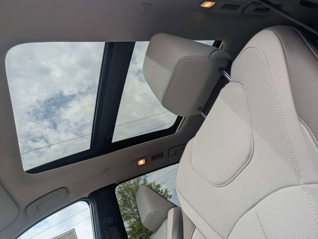New 2027 GRAPHITE SHADOW INFINITI Luxe FWD image 21