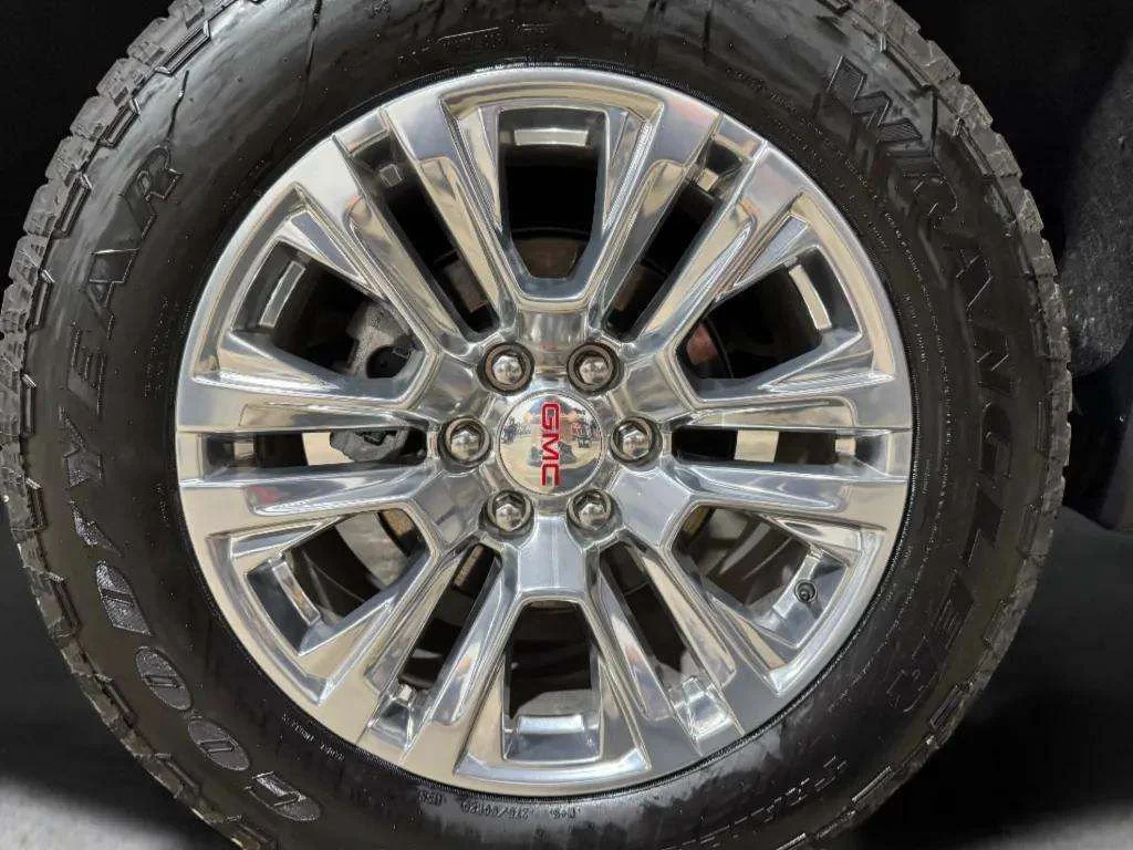 Certified Used 2026 Onyx Black GMC Denali image 33