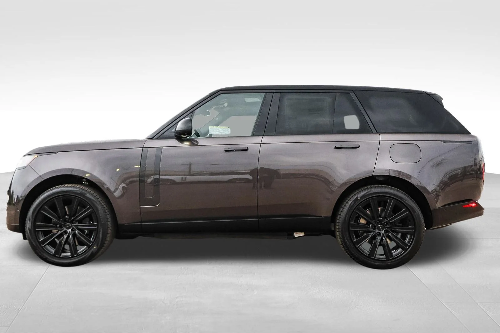 2026 Land Rover Range Rover SE - Photo 8