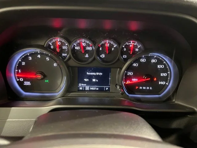 Used 2020 Red Chevrolet Custom image 9
