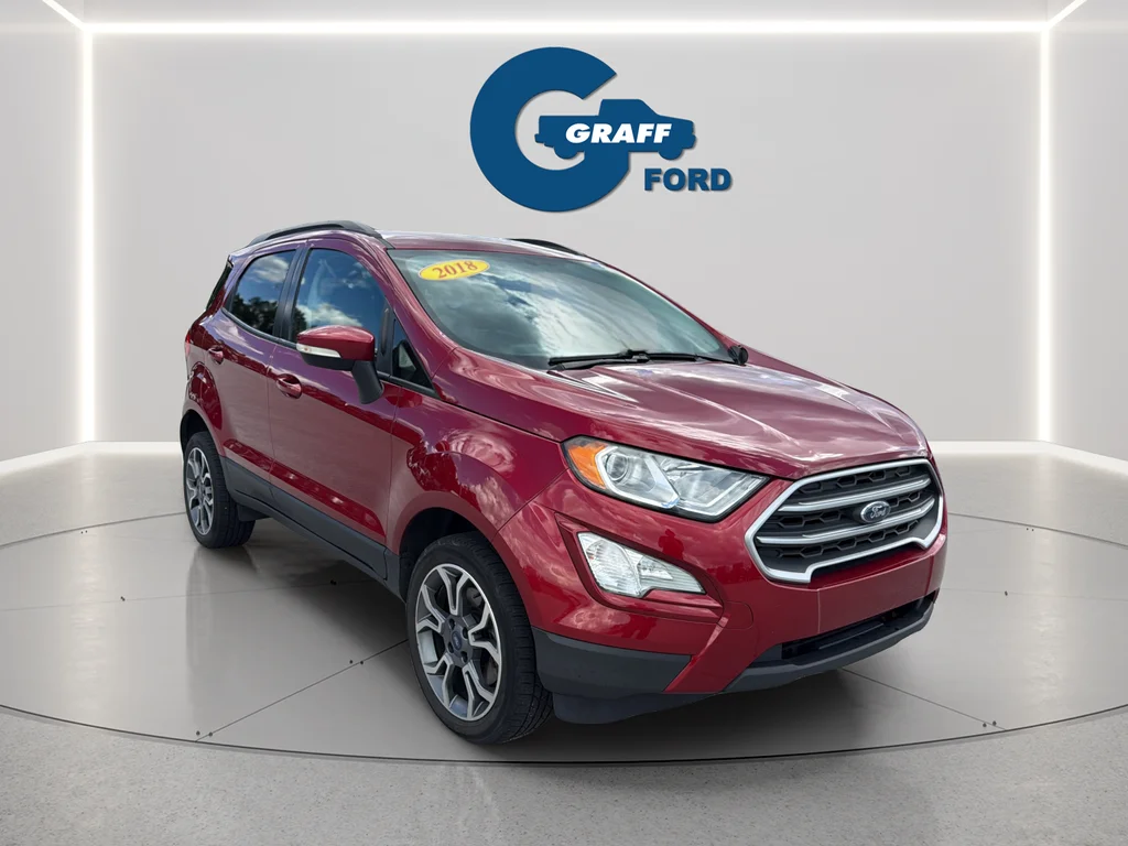 Used 2018 Red Ford SE image 3