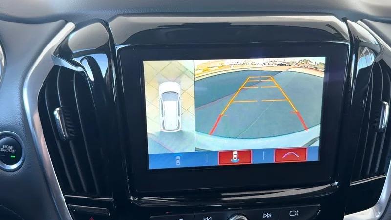 Used 2019 SUMMIT WHITE Chevrolet Premier image 11