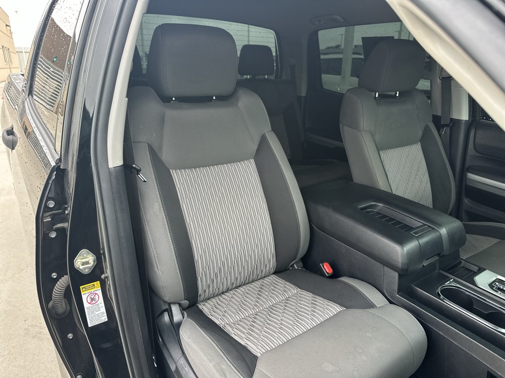 Used 2017 Black Toyota SR5 image 30