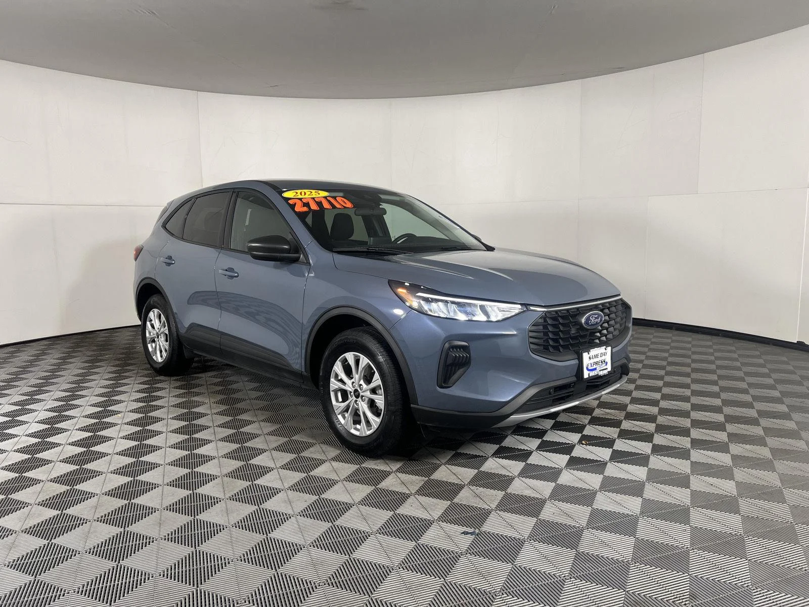 Used 2025 Vapor Blue Ford  image 46