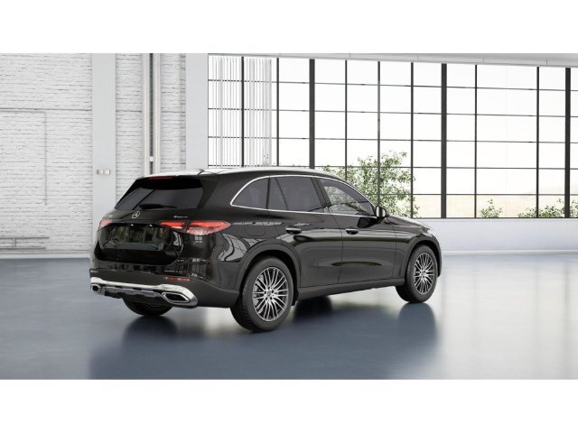 New 2027 Black Mercedes-Benz GLC 300 image 21
