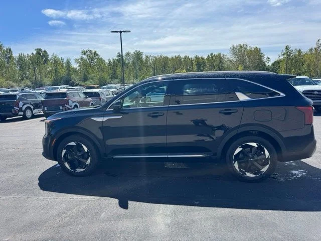 Used 2025 Black Kia SX Prestige image 8