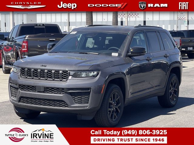 2026 Jeep Grand Cherokee Laredo Altitude