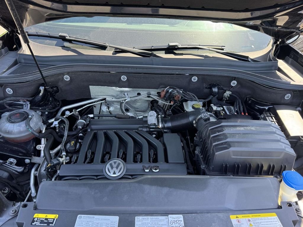 2023 Volkswagen Atlas SE w/Tech - Photo 12