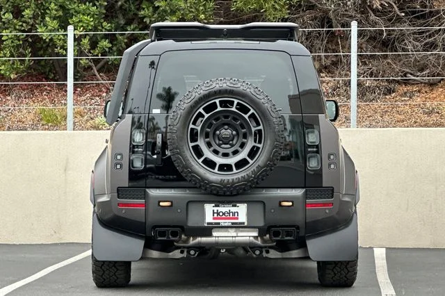 New 2026 Charente Grey Land Rover  image 4