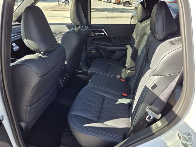 New 2026 White Mitsubishi BLACK EDITION 2WD image 6
