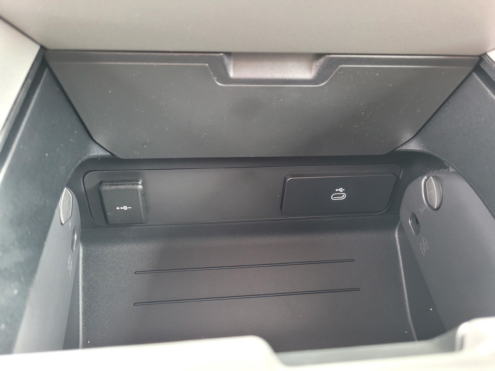 New 2026 Woolstone Green Land Rover X image 21