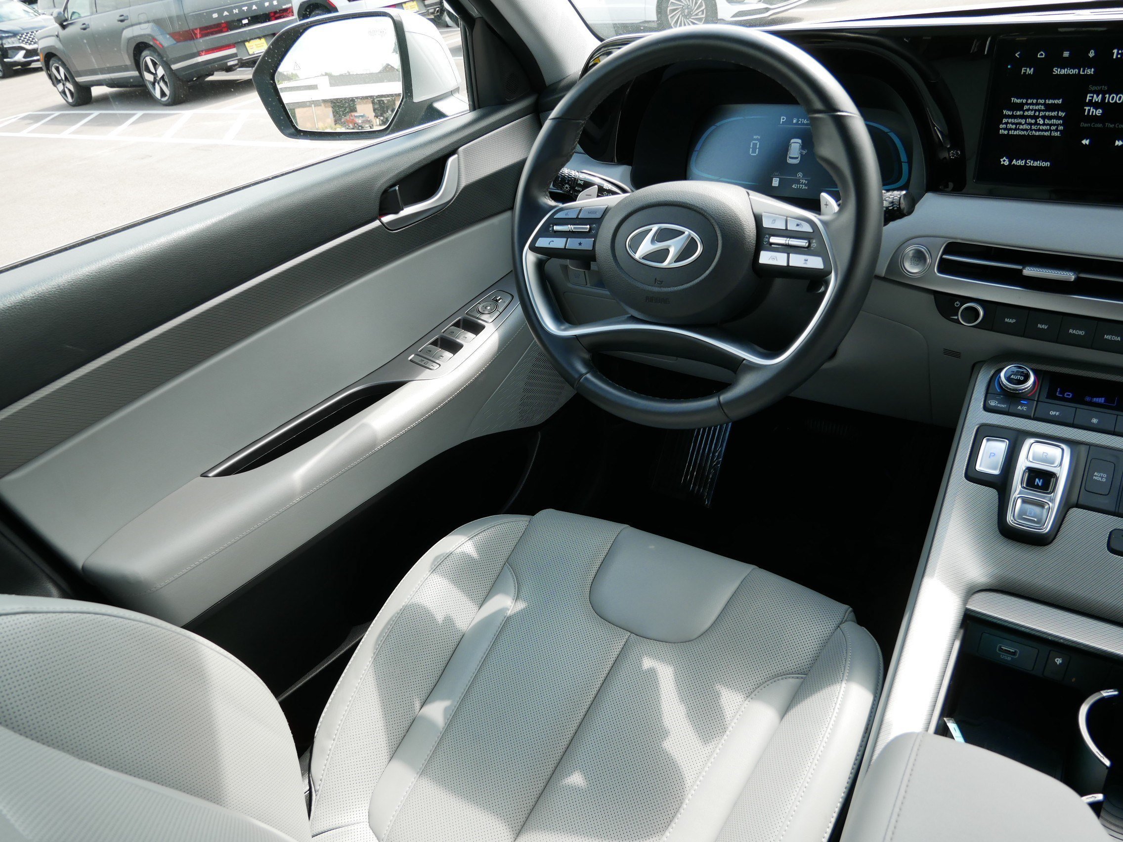Used 2024 Typhoon Silver Hyundai SEL 7P image 9