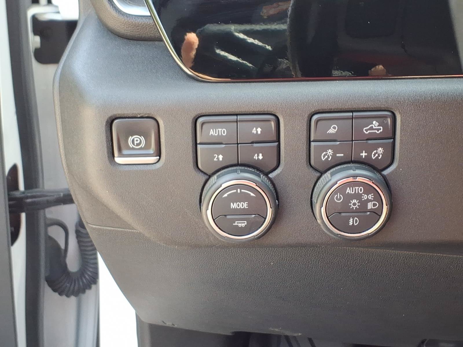 Used 2024 Summit White Chevrolet LTZ image 18