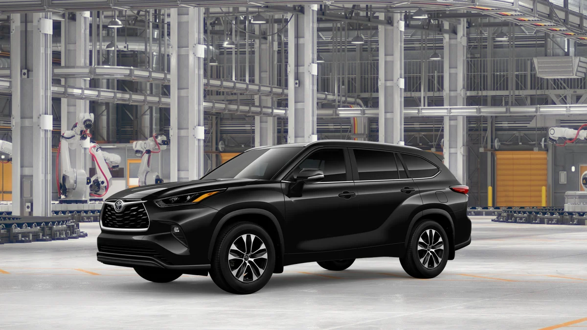New 2026 Midnight Black Metallic Toyota XLE image 2