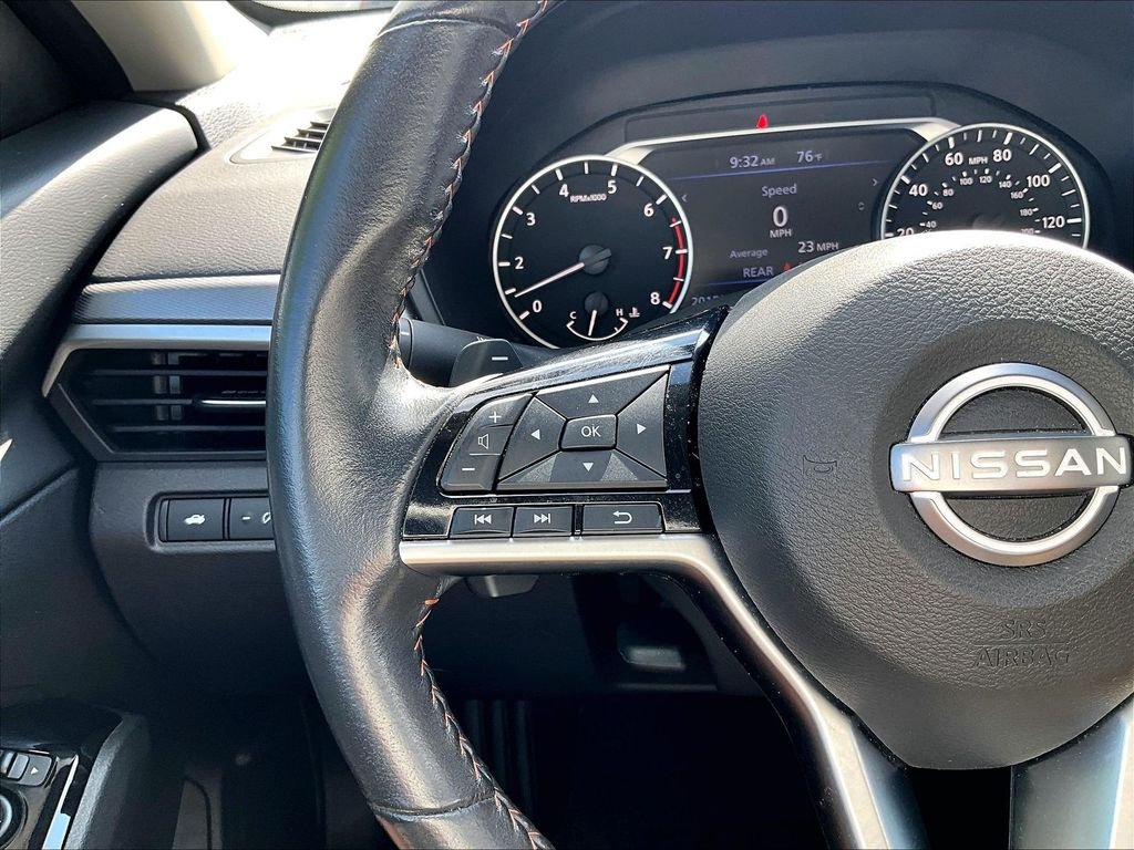 Used 2024 Silver Nissan 2.5 SR image 22