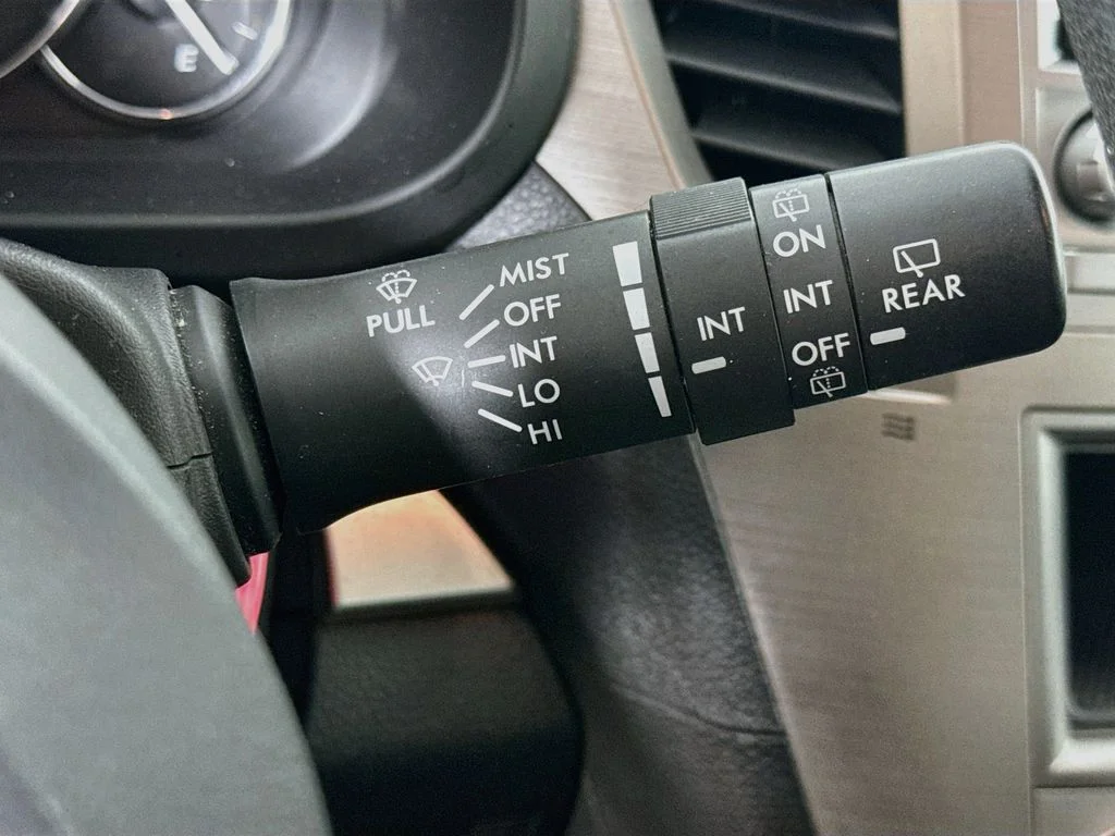 Used 2011 Blue Subaru 2.5i image 13