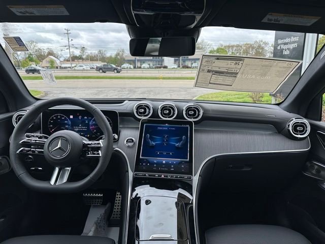 New 2026 MANUFAKTUR exclusive graphite grey magno Mercedes-Benz GLC 300 image 28