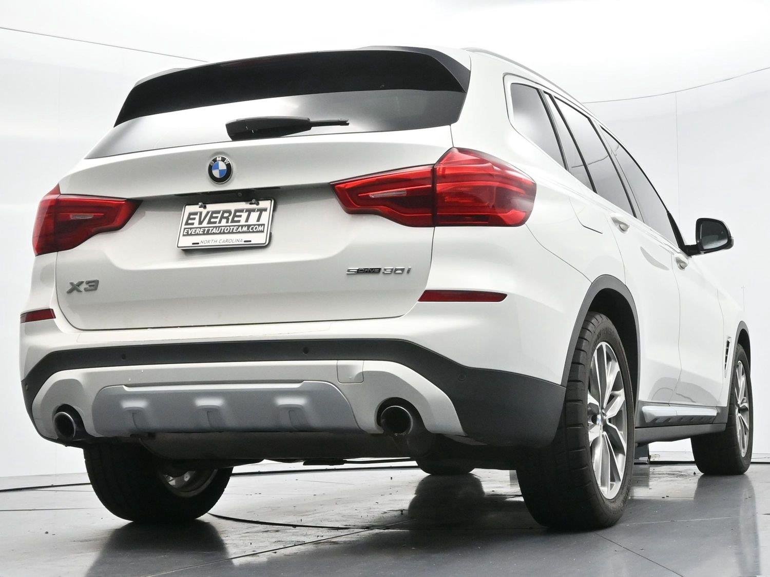 Used 2019 Alpine White BMW sDrive30i image 46